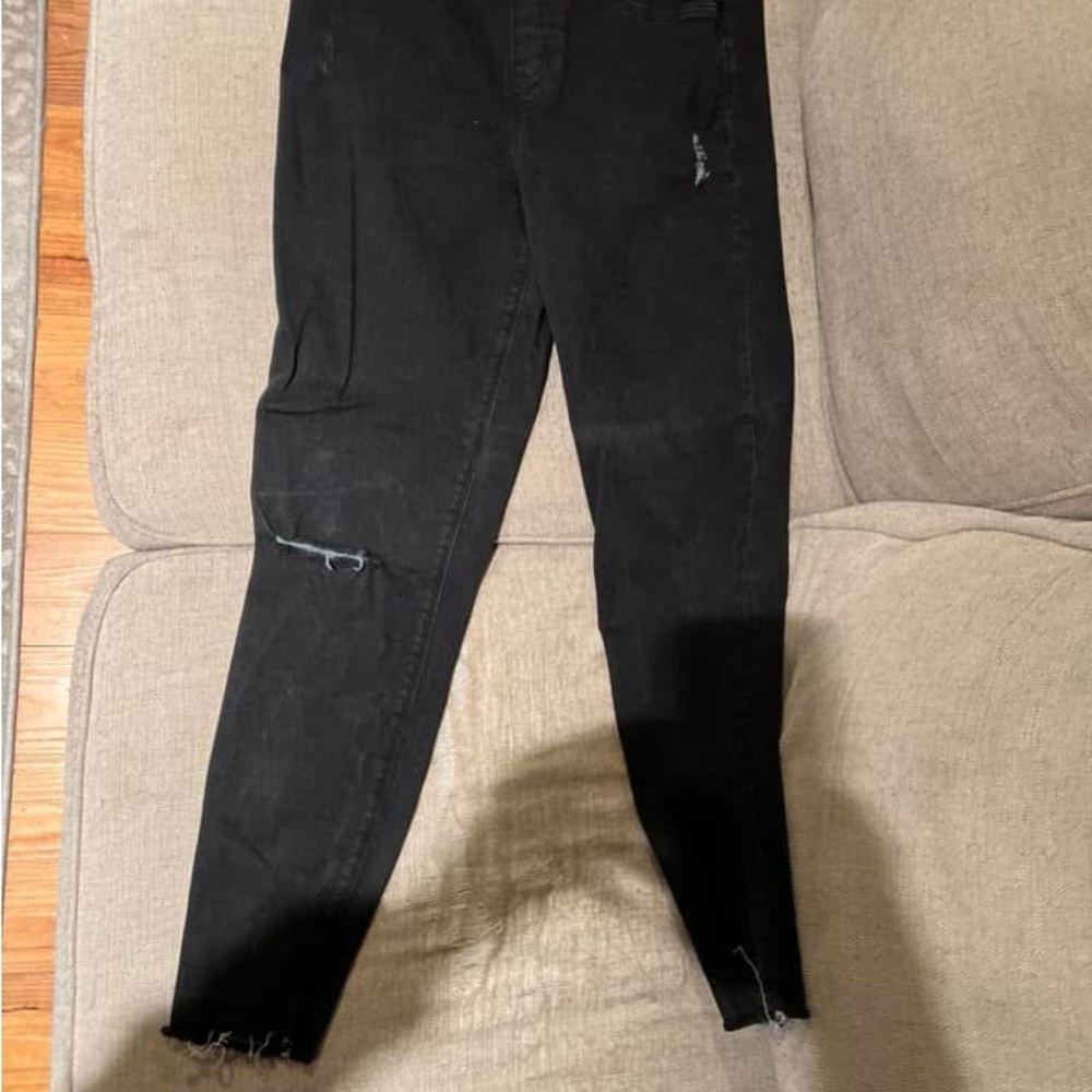 Stylish Black Women's Jeans